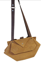 Load image into Gallery viewer, Sac Berlingo cannage moutarde