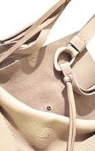 Load image into Gallery viewer, Sac_Post_Blanc_Os_Cuir_ Grainé