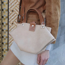 Load image into Gallery viewer, Sac Berlingo Cuir Fantasy Grained Nude Basket-Nada Bags Paris