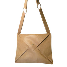 Load image into Gallery viewer, Sac Post Cuir Wild Soft Camel-Nada Bags Paris