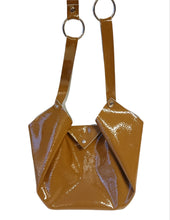 Load image into Gallery viewer, Tulip_City_Ocre_verni_8