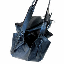 Load image into Gallery viewer, Sac Tulip Cuir Metal Saphir-Nada Bags Paris
