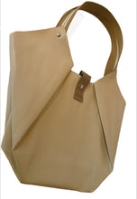 Load image into Gallery viewer, sac_tulip_golf