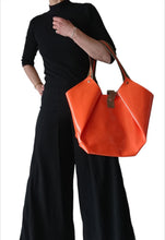 Load image into Gallery viewer, sac _Tulip_verni _orange