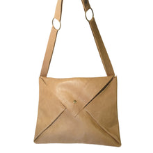 Load image into Gallery viewer, Sac Post Cuir Wild Soft Camel-Nada Bags Paris
